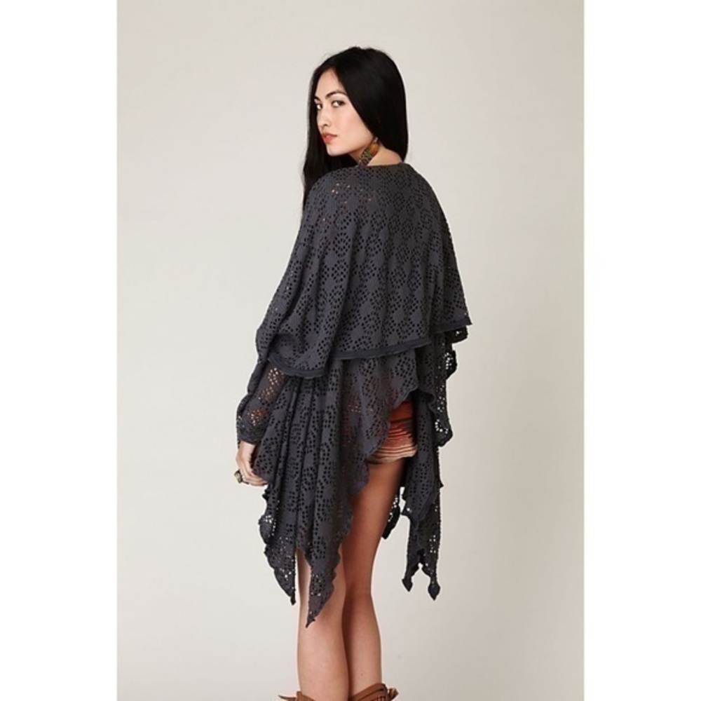 Free People • FP Beach Flume Waterfall Geo Cutout Shawl Collar Cardigan Gray S